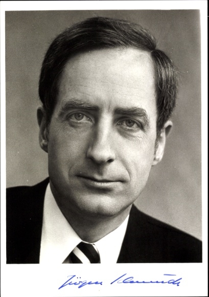 Ak Politiker Dr. Jürgen Schmude, Bundesminister für Bildung und Wissenschaft, Autogramm