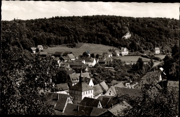 Ak Waischenfeld in der Fränkischen Schweiz Bayern, Blick auf ein Dorf mit Häusern, umgeben von...