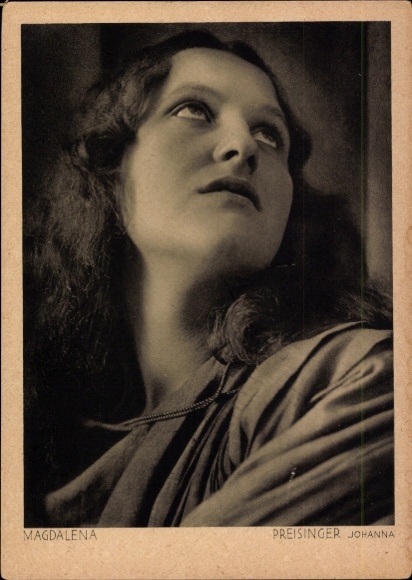 Ak Schauspielerin Johanna Preisinger, Portrait als Magdalena