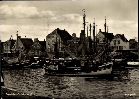 Postcard Greetsiel Krummhörn in Ostfriesland, fishing cutter in the port