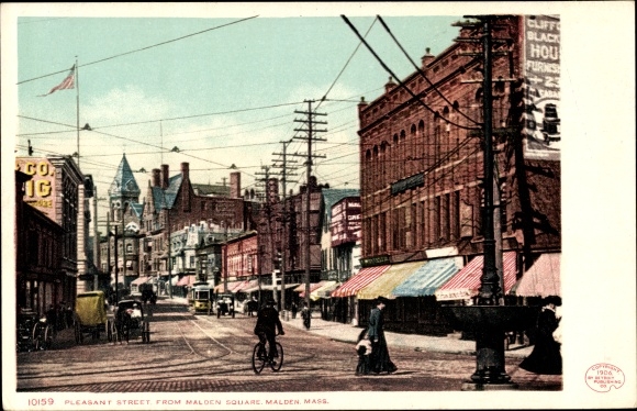 Postcard Malden Massachusetts USA, Pleasant Street from Malden Square