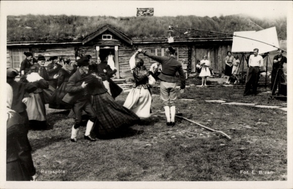 Postcard Røros Norway, dance, traditional costumes