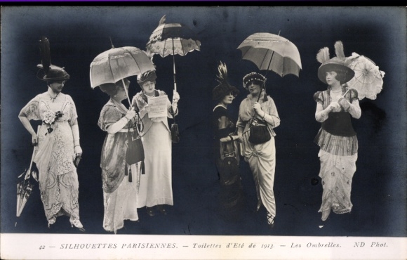 Sylwetki paryskie AK, moda letnia 1913, damy z parasolkami, sukienki