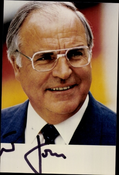 Postcard Chancellor Helmut Kohl, portrait, autograph