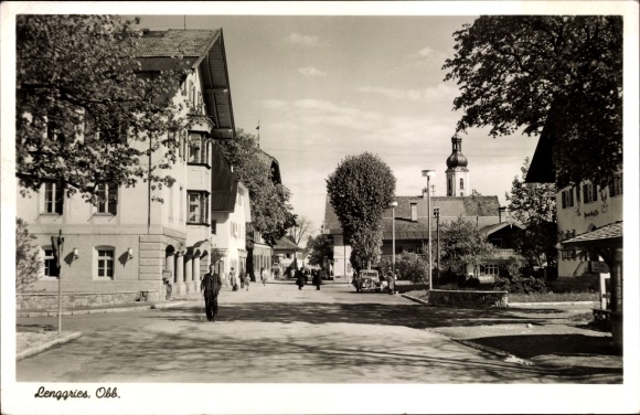 Postcard Lenggries in Upper Bavaria, Rathausplatz, Marktstrasse