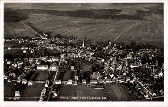 Ak Winterlingen Schwäbische Alb, Luftaufnahme von  Landschaft, Wohngebäude