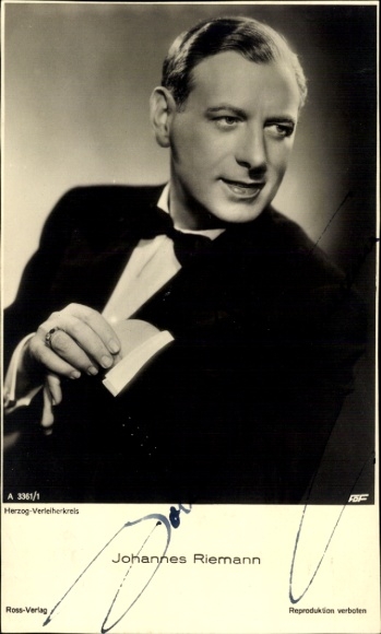 Postcard actor Johannes Riemann, Ross Verlag A 3361 1, portrait, autograph