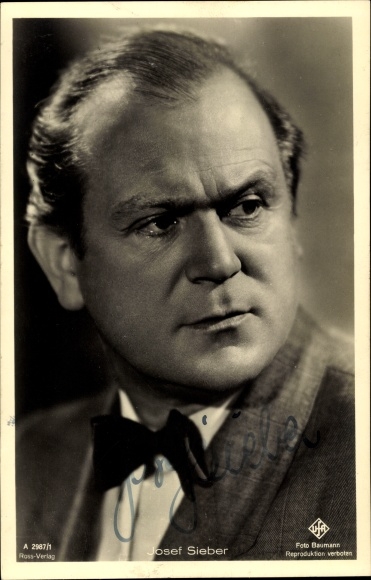 Postcard actor Josef Sieber, portrait, Ufa Film, Ross Verlag A 2987 1, autograph