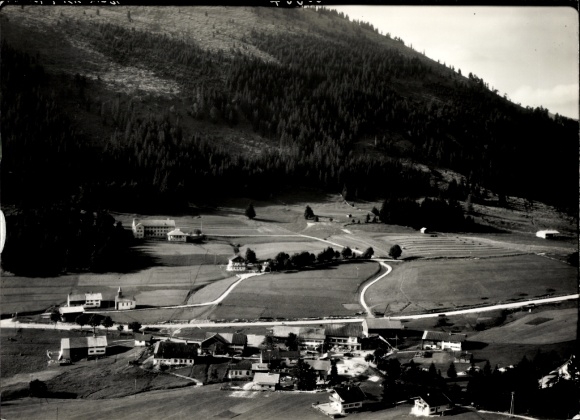 Foto Ort bei Füssen im Allgäu, Fliegeraufnahme