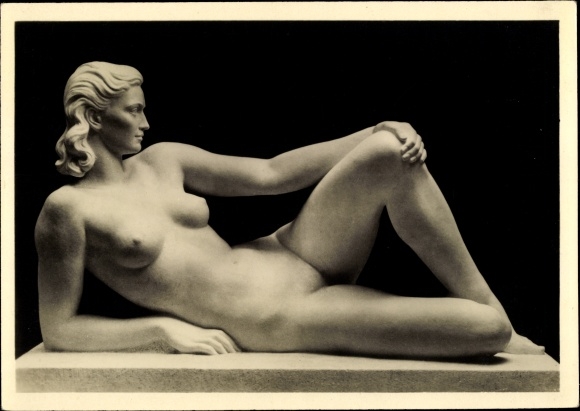 Postcard plastic The wave by Fritz Klimsch, female nude, HdK 427, Photo Hoffmann