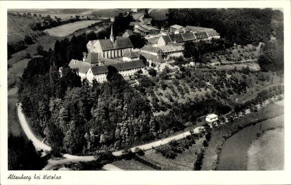 Postcard Solms an der Lahn Hesse, Princely Estate Kloster Altenberg near Wetzlar, aerial photograph