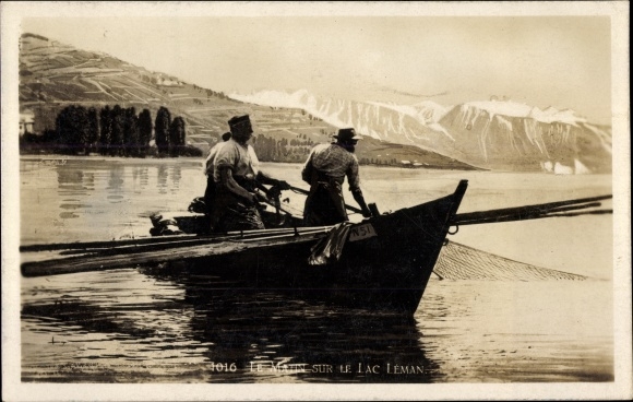 Postcard Le Matin sur le Lac Leman, Fishermen on Lake Geneva
