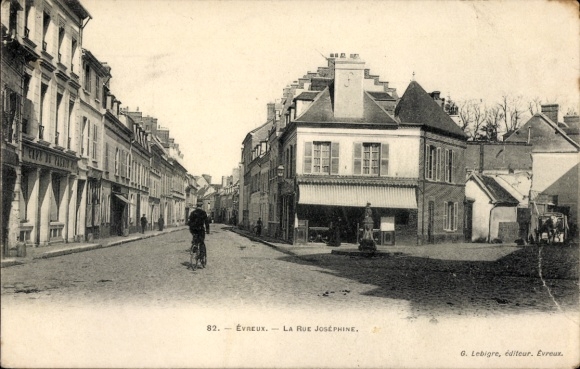 Postcard Évreux Eure, street view with cyclist, architecture, quiet street