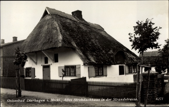 Postcard Baltic resort Dierhagen, old thatched roof house in Strandstrasse