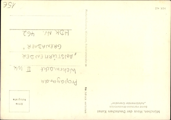 Postcard plastic by Bernd Hartmann-Wiedenbrück, Aufturmender Grenadier, HDK 462