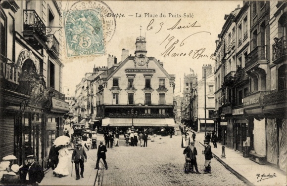 Ak Dieppe Seine Maritime, Place du Puits Sale