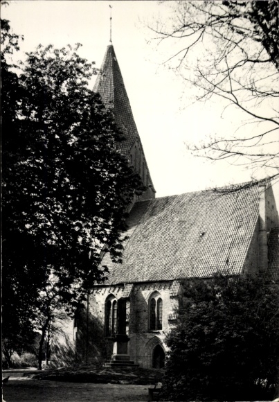 Postcard Klütz in Mecklenburg, Church