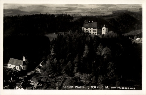 Postcard Waldburg in Württemberg, aerial photograph, castle