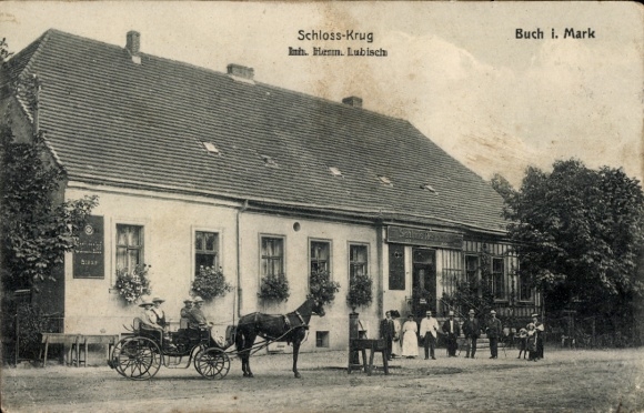 Ak Berlin Pankow Buch in der Mark, Schloss-Krug, Inh. Herm. Lubisch, Kutsche