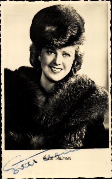 Postcard Actress Gretl Theimer, portrait