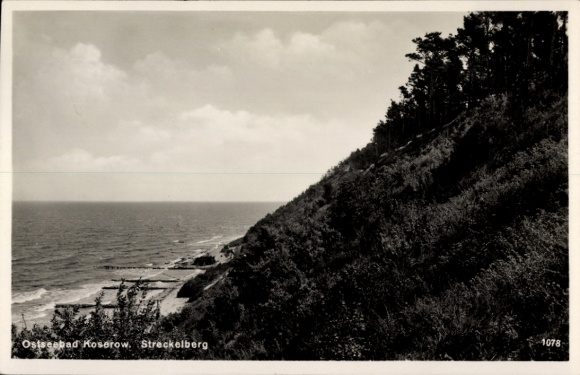 Ak Ostseebad Koserow auf Usedom, Küstenlandschaft, Meer, Bäume, Streckelberg, 