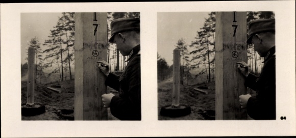 Stereo spatial image photo &quot;The Fuhrer&#39;s Soldiers in the Field&quot;, No. 64, border post, demarcation line