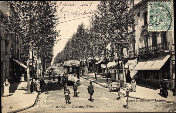 Postcard Le Mans Sarthe, Avenue Thiers, Tram