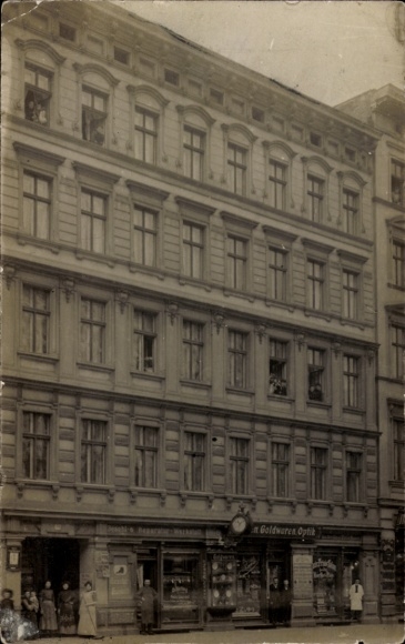 zdjęcie KP Berlin Prenzlauer Berg, dom Wörther Straße 14, sklep Goldwaren i Optics, mieszkańcy