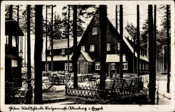 Ak Altenberg im Erzgebirge, Waldschänke Raupennest, alte Architektur, Waldumgebung
