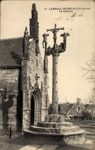 Postcard Lampaul Guimiliau Finistère, general view of the Calvary