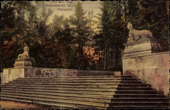Postcard Rheinsberg in der Mark, park area, stairs with lion sculptures, trees in the background