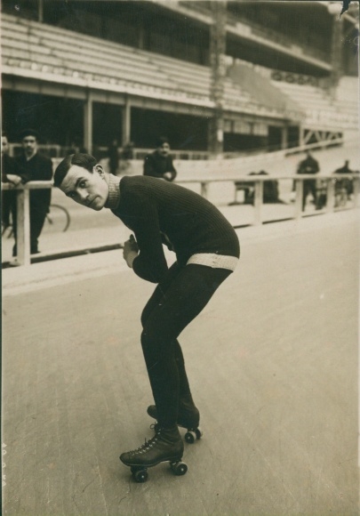 Photo Paris, Palais des Sports, Nicod, roller skater, 1911