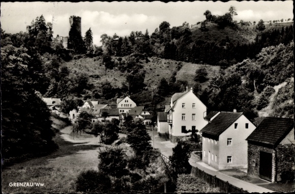 KP Grenzau Höhr Grenzhausen w Westerwald, odcinek ulicy z Gasthof Pension Ickenroth