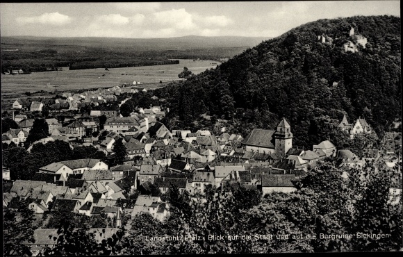 Ak Landstuhl in Rheinland Pfalz, Blick auf die Stadt und auf die Burgruine Sickingen