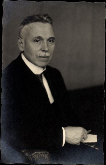 Postcard Bonn am Rhein, Bonn scholars' heads, man portrait, scholars
