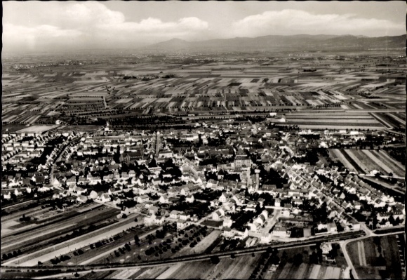 Postcard Plankstadt in the Kurpfalz, aerial photograph of agricultural land, houses, streets