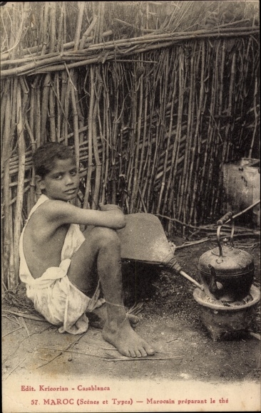 Postcard Marokko, Scenes and Types, Moroccan preparing tea, Maghreb