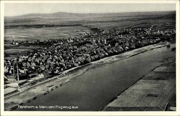 Postcard Flörsheim am Main, aerial view of river, houses, landscape