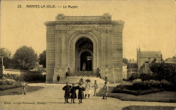 Ak Mantes la Jolie Yvelines, Le Musee