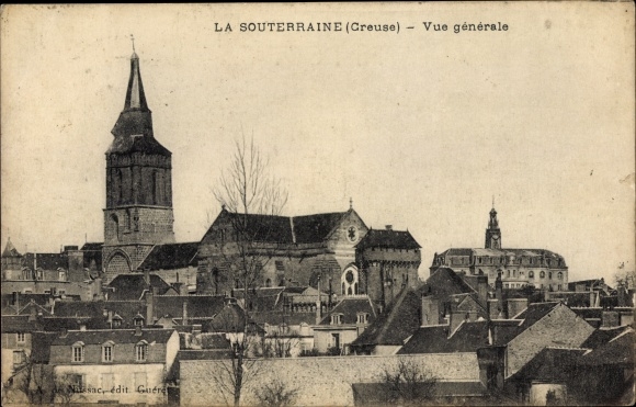 Ak La Souterraine Creuse, Vue générale, Blick auf Stadt und Kirche