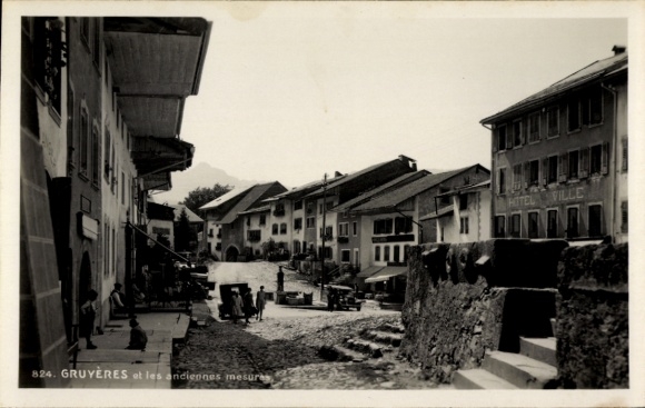 KP Gruyères Kanton Fryburg Szwajcaria, stary widok ulicy, budynek, Hotel Ville, czarno-biały