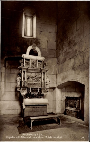 Postcard Rochsburg Lunzenau in Saxony, chapel, altar stone