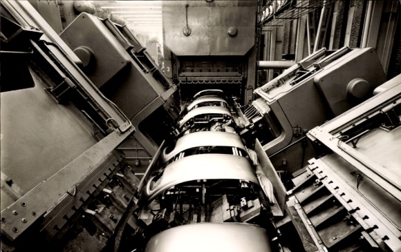 Postcard Wolfsburg in Lower Saxony, VW Volkswagen, VW factory, roof street, presses, production line