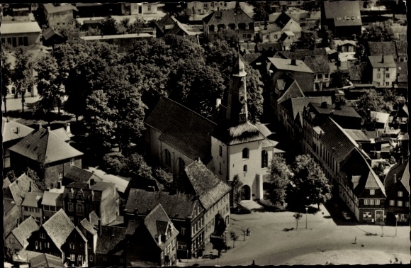 Ak Glückstadt an der Elbe, Ev.-luth. Stadtkirche, Luftaufnahme