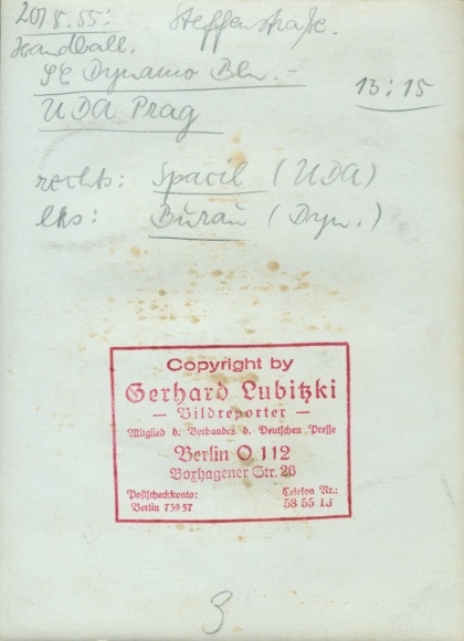 Photo Berlin Lichtenberg Hohenschönhausen, handball, Berlin versus Prague, August 20, 1955, Steffenstraße