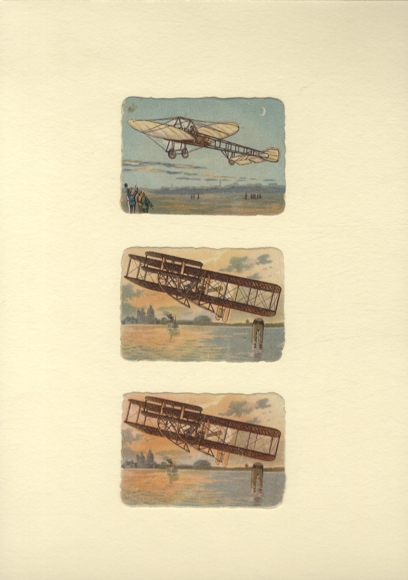 3 samoloty dwupłatowe waflowe o wymiarach ok. 6 x 8,5 cm