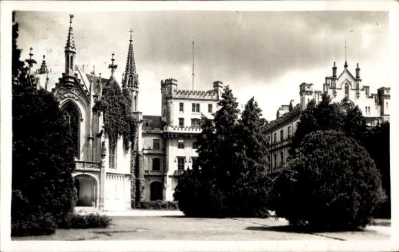 Ak Lednice Eisgrub Südmähren, Schloss