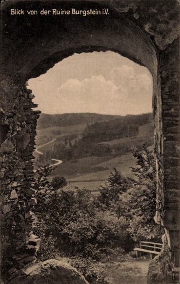 Postcard Burgstein Weischlitz in the Vogtland, view of hills and landscape, ruins clouds in the sky