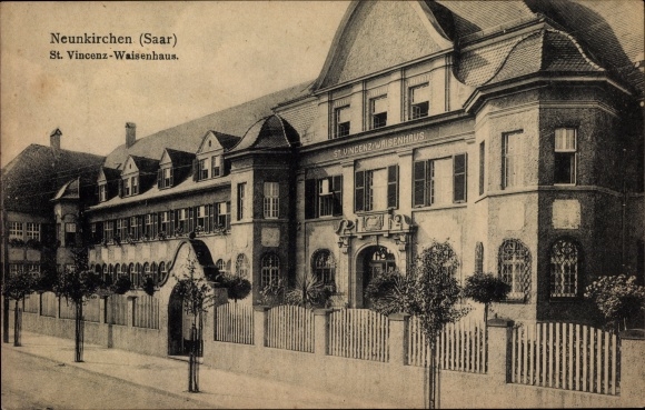Ak Neunkirchen im Saarland, Das St. Vincenz Waisenhaus