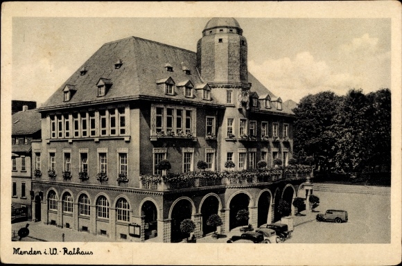 Ak Menden im Sauerland, stadhuis, buitenaanzicht